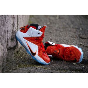Nike Lebron 12